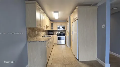 10090 NW 80th Court Hialeah Gardens FL 33016