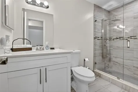 4283 S Pine Island Road Davie FL 33328