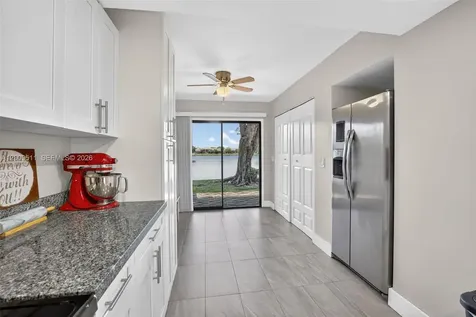 4283 S Pine Island Road Davie FL 33328