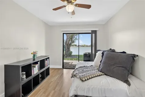 4283 S Pine Island Road Davie FL 33328