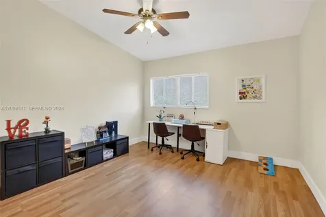 4283 S Pine Island Road Davie FL 33328