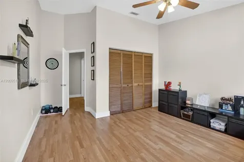 4283 S Pine Island Road Davie FL 33328