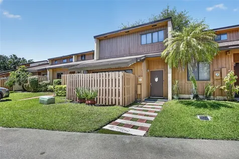 4283 S Pine Island Road Davie FL 33328