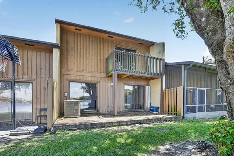 4283 S Pine Island Road Davie FL 33328
