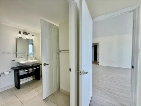 20515 E Country Club Drive Aventura FL 33180