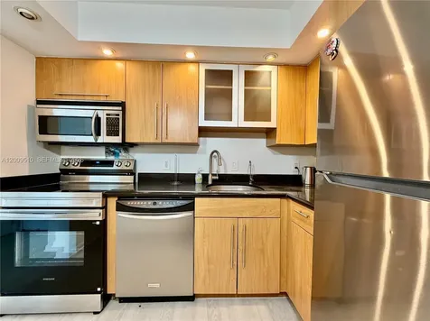 20515 E Country Club Drive Aventura FL 33180