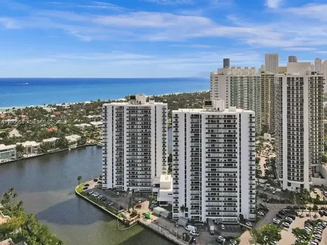20515 E Country Club Drive Aventura FL 33180
