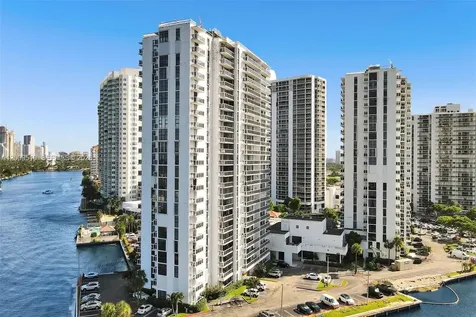 20515 E Country Club Drive Aventura FL 33180