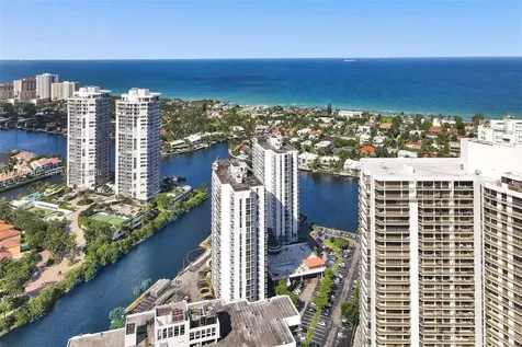 20515 E Country Club Drive Aventura FL 33180