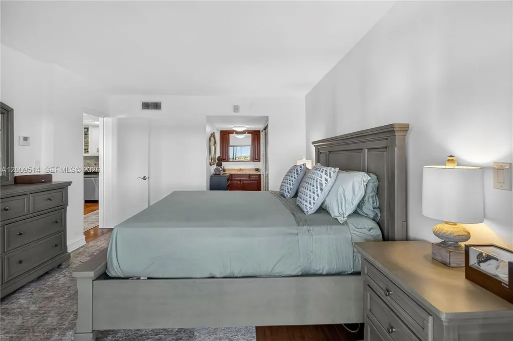 1839 Middle River Drive Fort Lauderdale FL 33305