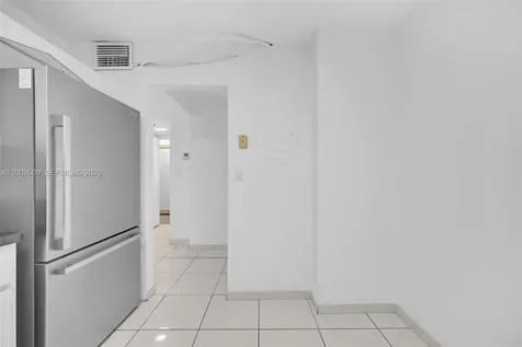 2780 NE 183rd Street Aventura FL 33160