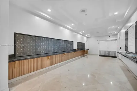 2780 NE 183rd Street Aventura FL 33160