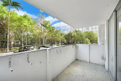 2780 NE 183rd Street Aventura FL 33160