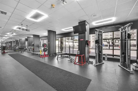 2780 NE 183rd Street Aventura FL 33160