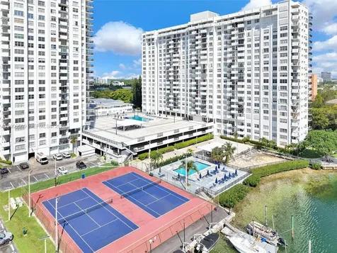 2780 NE 183rd Street Aventura FL 33160