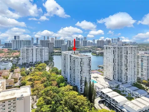 2780 NE 183rd Street Aventura FL 33160