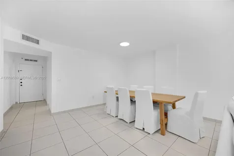 2780 NE 183rd Street Aventura FL 33160
