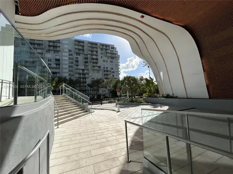 175 SE 25th Road Miami FL 33129