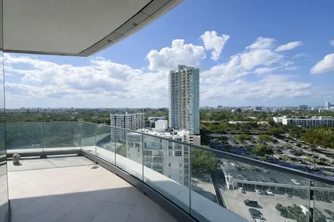 175 SE 25th Road Miami FL 33129