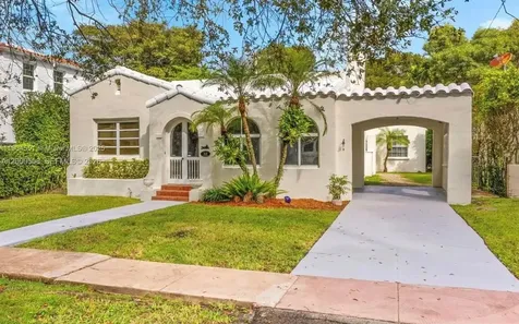 533 Minorca Avenue Coral Gables FL 33134