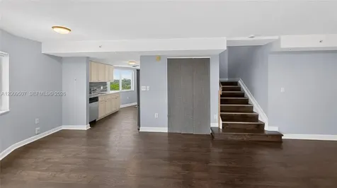 280 SW 20th Road Miami FL 33129