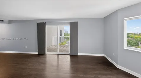 280 SW 20th Road Miami FL 33129