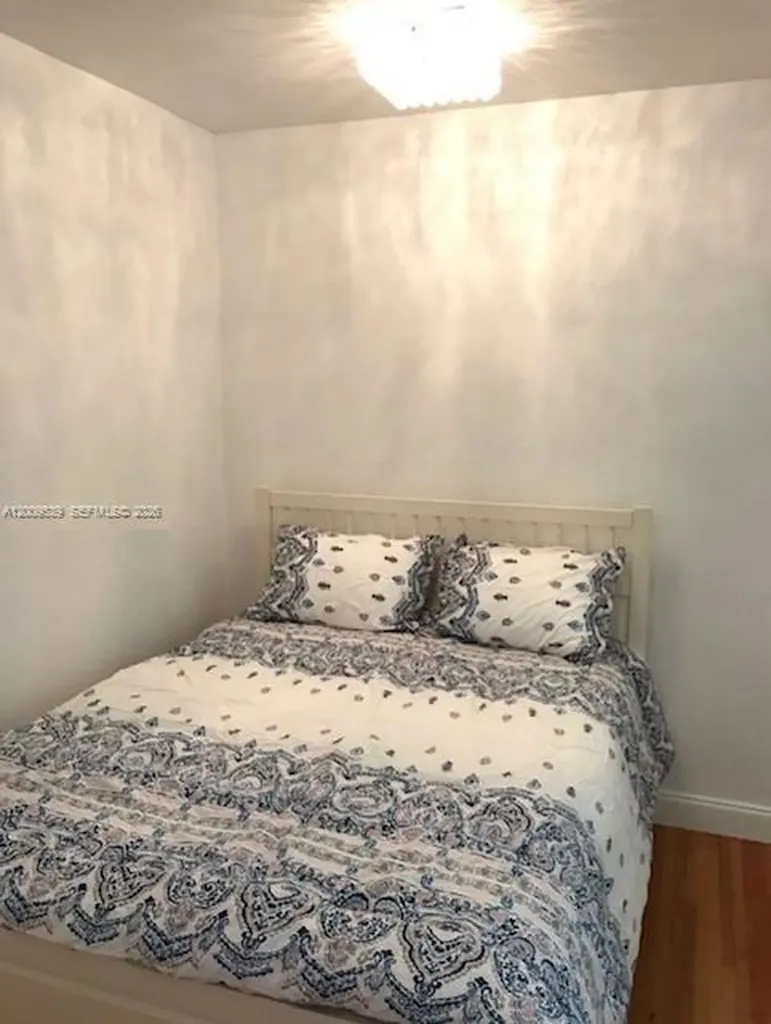 503 74th Street Miami Beach FL 33141