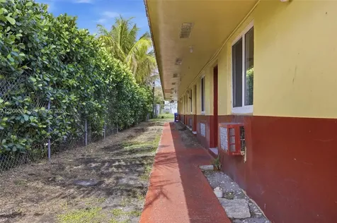 16030 NE 19th Place North Miami Beach FL 33162