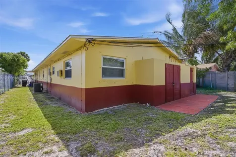 16030 NE 19th Place North Miami Beach FL 33162