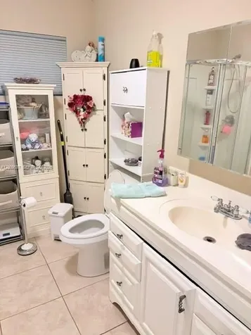 1121 NW 86th Terrace Pembroke Pines FL 33024