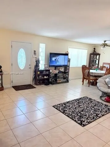 1121 NW 86th Terrace Pembroke Pines FL 33024