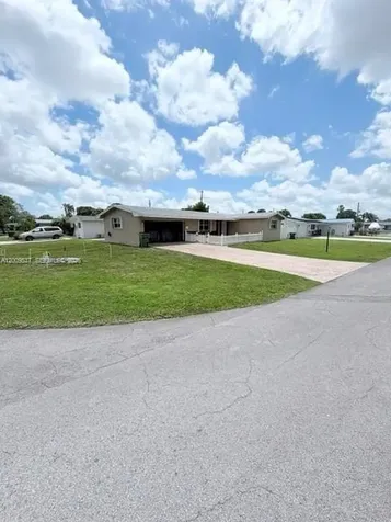 1121 NW 86th Terrace Pembroke Pines FL 33024