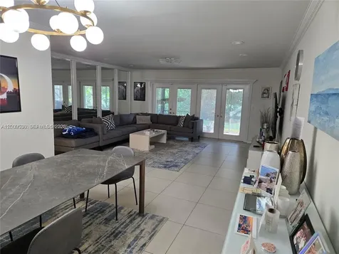 295 Jacaranda Drive Plantation FL 33324