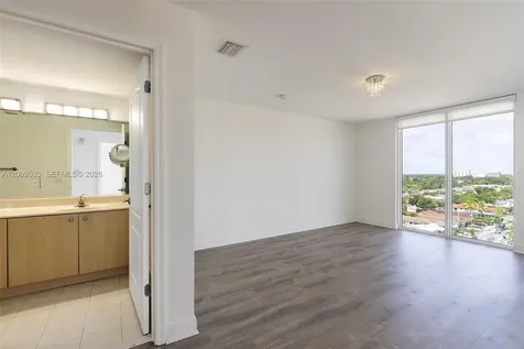 2400 SW 27th Avenue Miami FL 33145