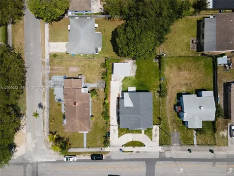 1221 NW 75th Street Miami FL 33147