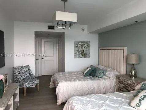 2641 N Flamingo Road Sunrise FL 33323