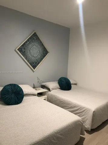 2641 N Flamingo Road Sunrise FL 33323