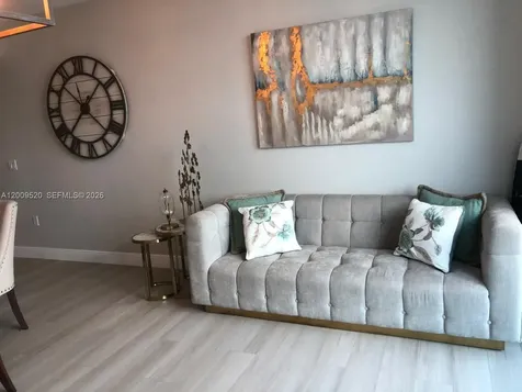 2641 N Flamingo Road Sunrise FL 33323