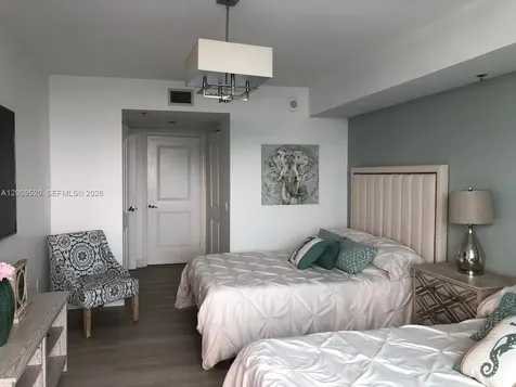 2641 N Flamingo Road Sunrise FL 33323
