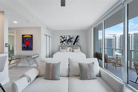 1060 Brickell Avenue Miami FL 33131