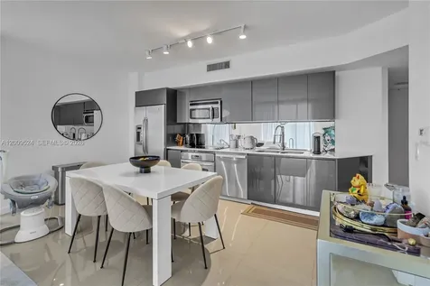 31 SE 6th Street Miami FL 33131