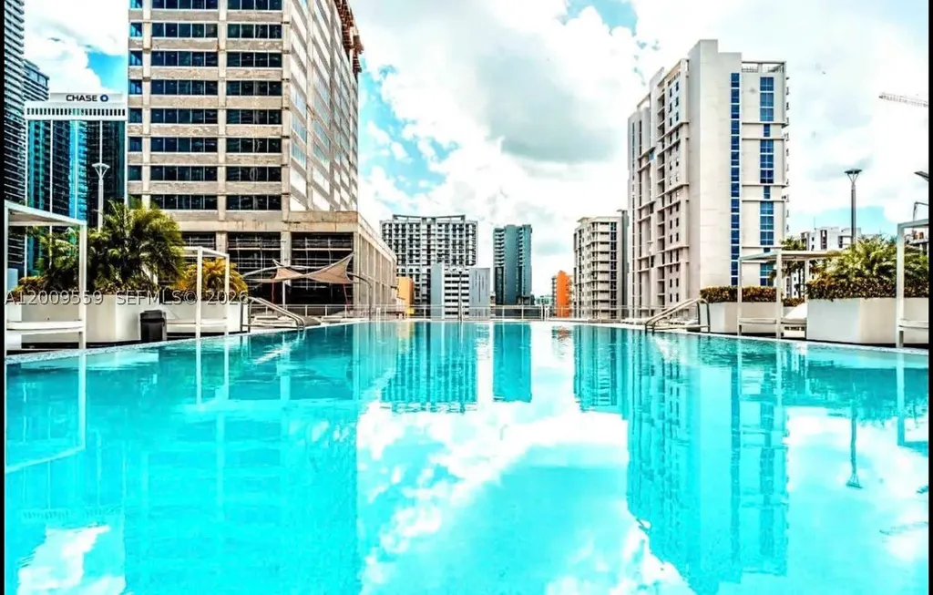 690 SW 1st Court Miami FL 33130