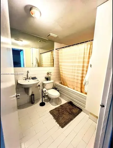 690 SW 1st Court Miami FL 33130
