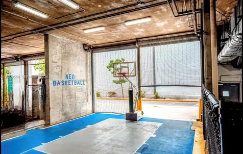 690 SW 1st Court Miami FL 33130
