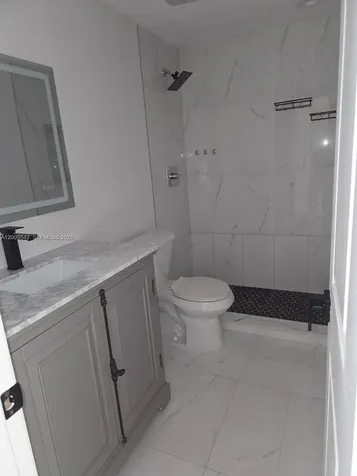 2186 W 60th Street Hialeah FL 33016