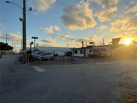 1822 N Dixie Highway Hollywood FL 33020