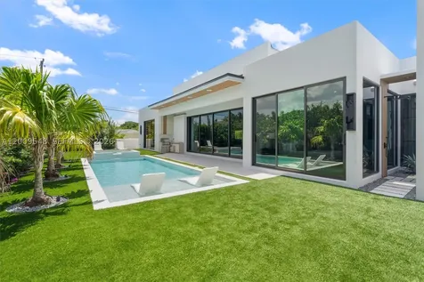 201 NE 27th Drive Wilton Manors FL 33334