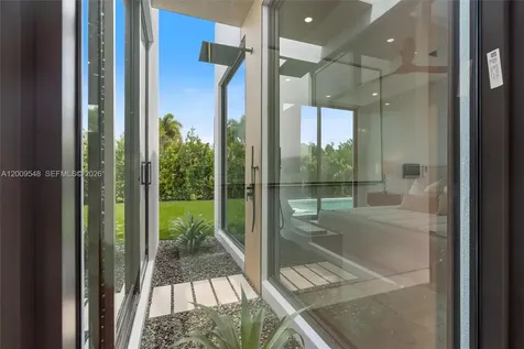 201 NE 27th Drive Wilton Manors FL 33334