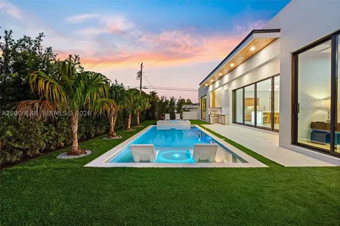 201 NE 27th Drive Wilton Manors FL 33334