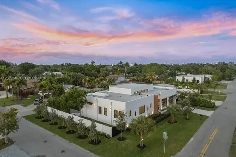 201 NE 27th Drive Wilton Manors FL 33334